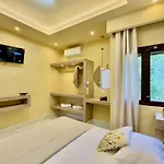 Sunray With Private Pool By Dadovillas Willa *
