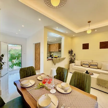 Sunray With Private Pool By Dadovillas *