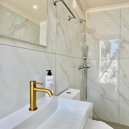 Sunray With Private Pool By Dadovillas וילה סידריון